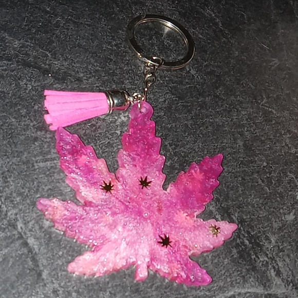 Pretty Pink Pothead keychain - Picture 2 of 2